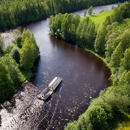 Maalaiskartano Pihkala Hotel Kestilä Buitenkant foto
